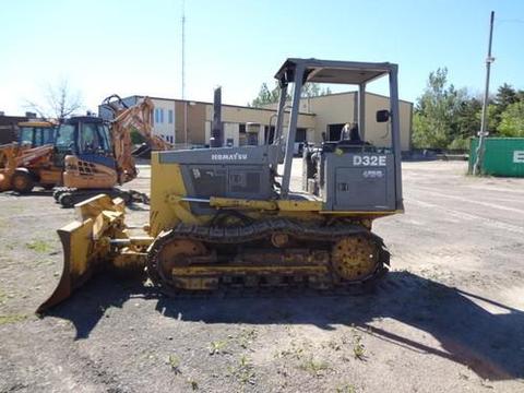 SERVICE MANUAL + OPERATION & MAINTENANCE MANUAL - KOMATSU D32E-1A D32P-1A D38E-1A D38P-1A D39E-1A D39P-1A CRAWLER TRACTOR  