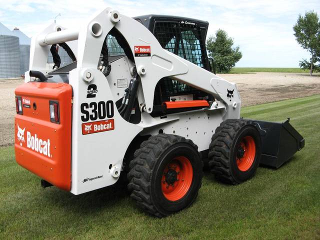 Service Manual - Bobcat S250, S300 Skid Steer Loader 530911001-531211001