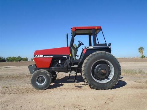 Service Manual - Case IH 1896 Series Tractor