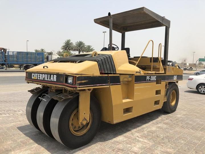 Service Manual - Caterpillar PF-300 PNEUMATIC COMPACTOR 7WD Download