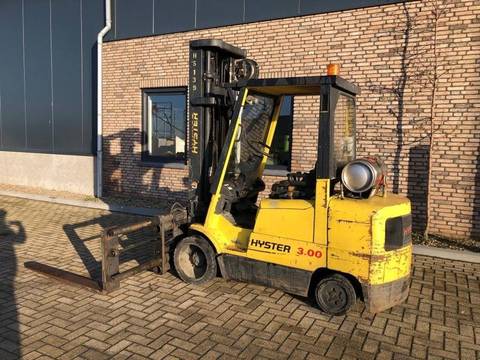 Service Manual - Hyster S3.00, S3.50, S4.00, S5.00, S5.50 Diesel and LPG Forklift Truck C004 Series (Europe)