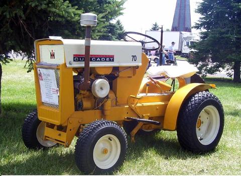 Service Manual - IH Cub Cadet 71 Tractor Download