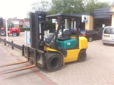 Service Manual - Komatsu Forklift Trucks FG40ZT-8