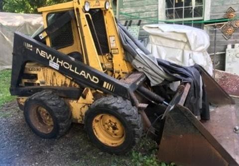 Service Manual - New Holland L553, L554, L555 Skid Steer Loader PDF