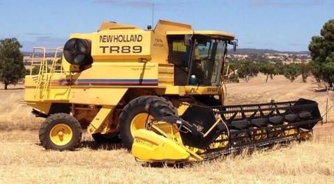 Service Manual - New Holland TR89, TR99 Combine 