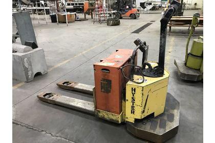 Spare Parts Manual - Hyster B40XL B60XL W40XL W60XL Electric Pallet Jack D135 Series 