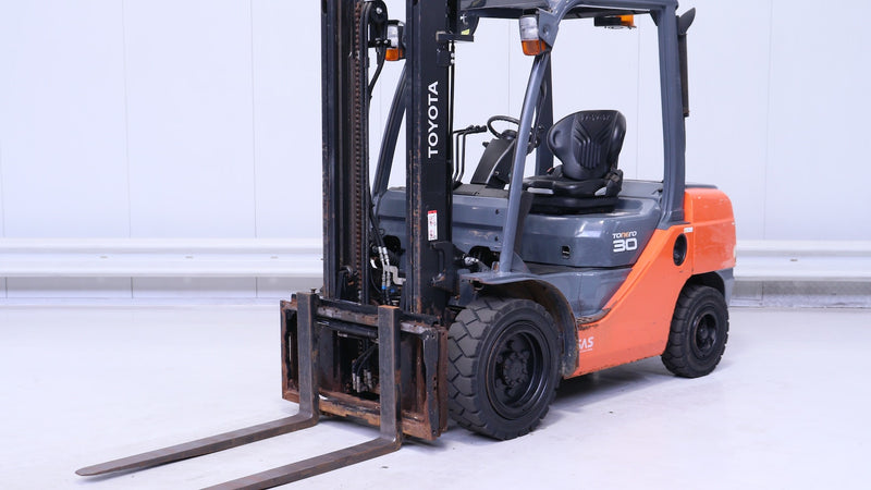 Toyota 8FGF_FDF15-30 Forklift Service Repair Manual